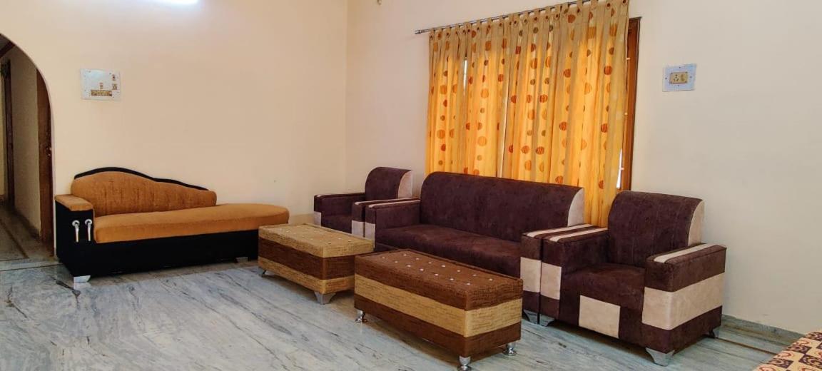 Sangeeta'S Homestay Jagdalpur Exteriör bild